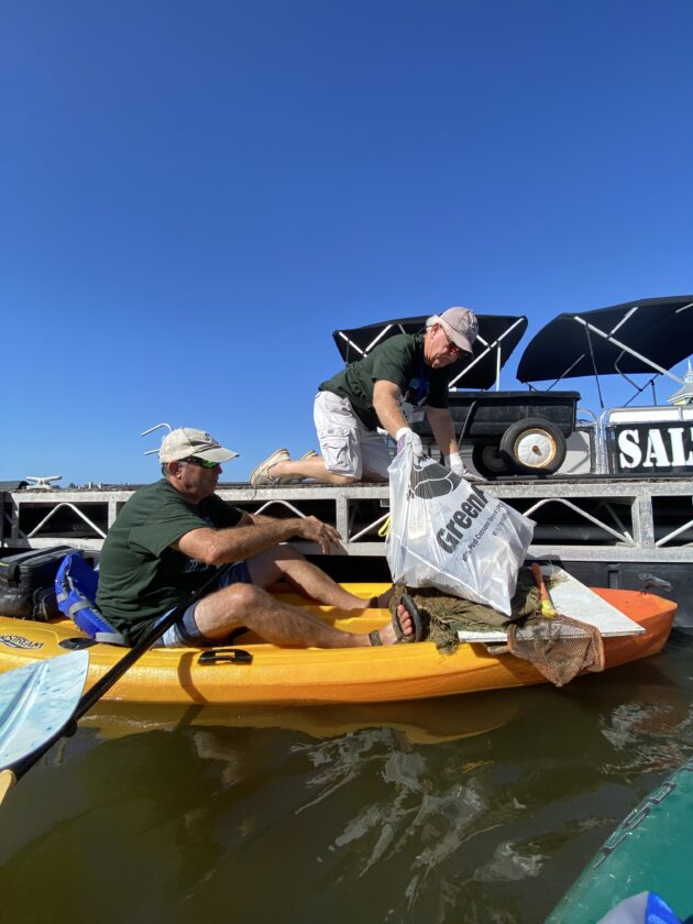 Keep Lee County Beautiful, Fort Myers Beach partner on cleanup of bay